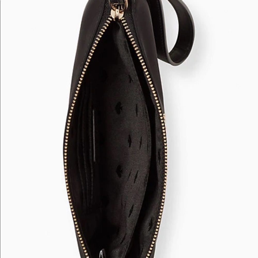 Kate Spade black Chelsea Medium Wristlet Pouch. Brand new still wrapped